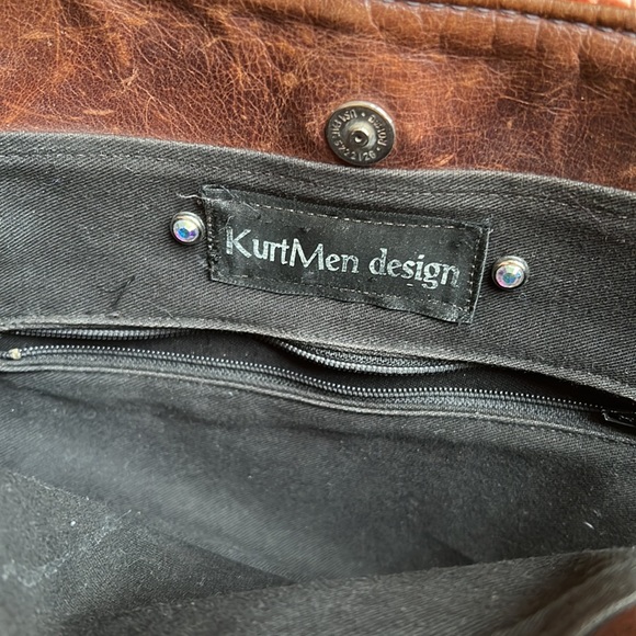 Kurt Men Design Shoulder Bag - Picture 10 of 11